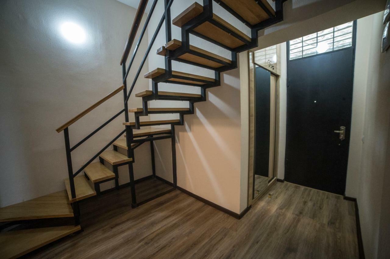 Your Apartment In This City N2 Tbilissi Extérieur photo