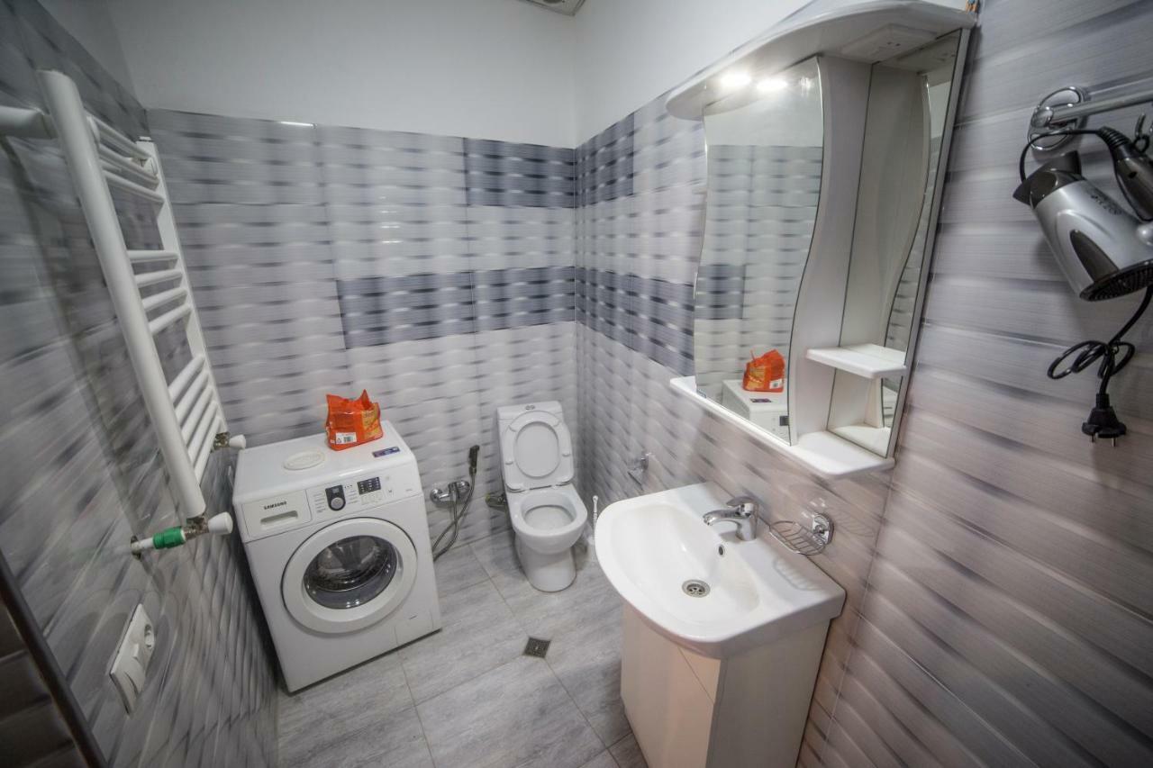 Your Apartment In This City N2 Tbilissi Extérieur photo