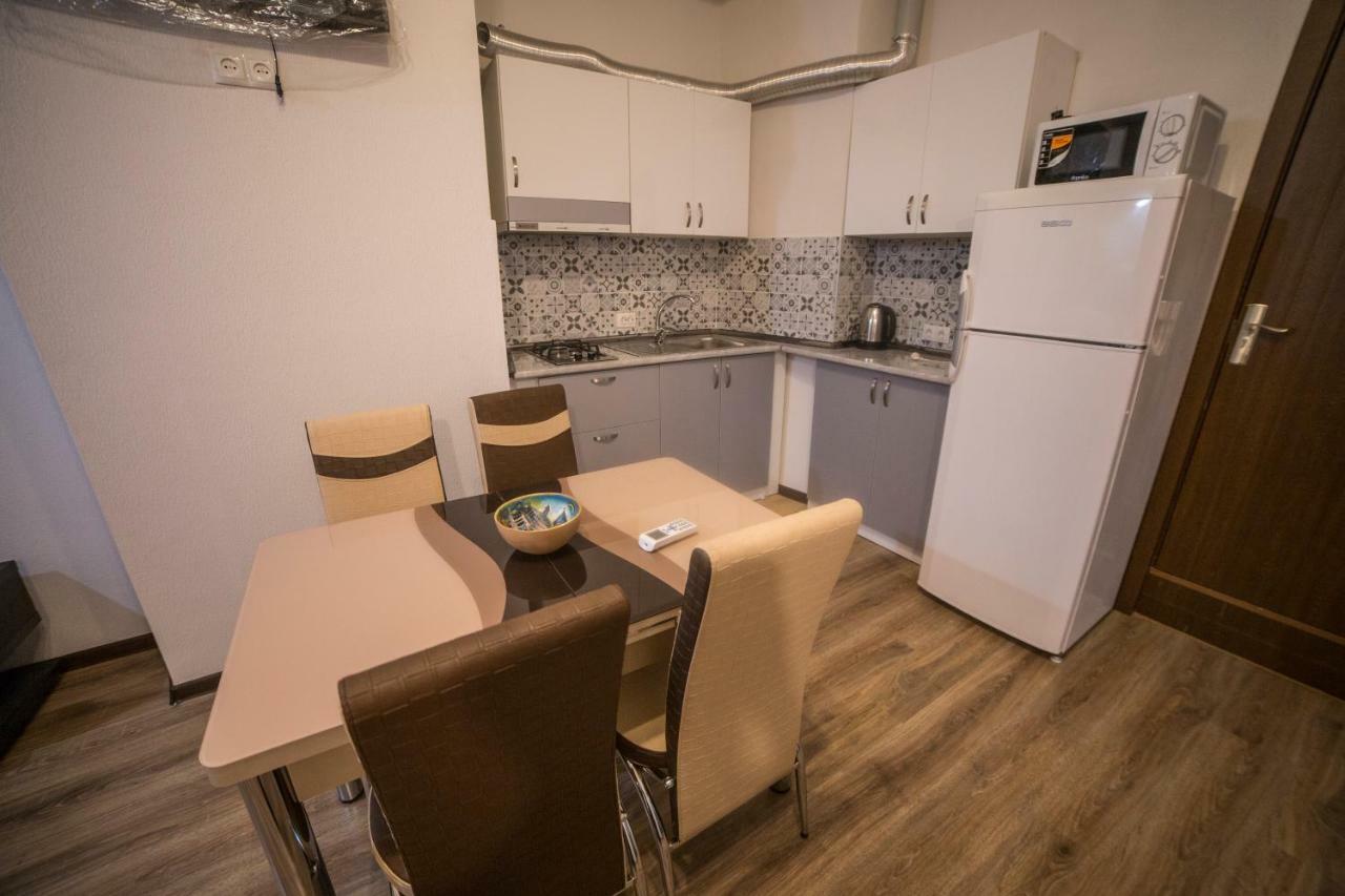 Your Apartment In This City N2 Tbilissi Extérieur photo